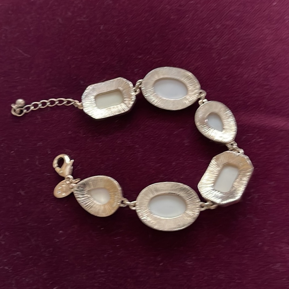 Beautiful bracelet - Picture 3 of 3